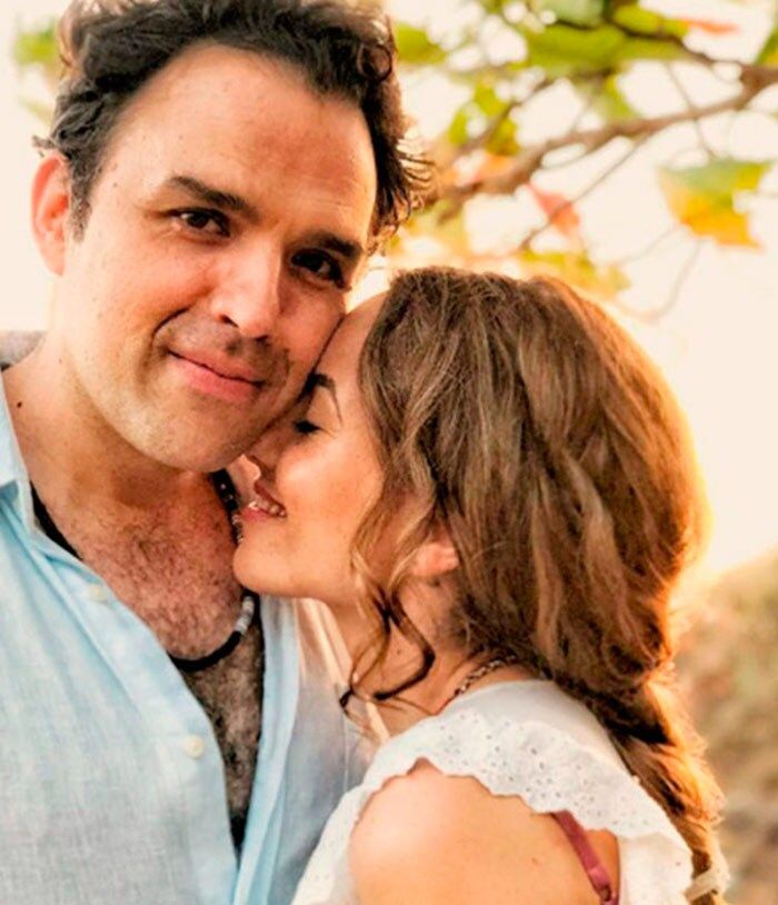 Bárbara Mori y Fernando Rovzar
