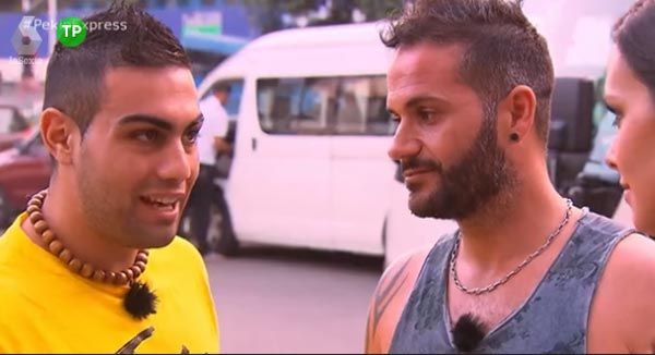 La pareja de desconocidos de Pekín Express ha sido obligada a abandonar el concurso por razones médicas, al verse superado por la carrera uno de ellos, Quintín, que tuvo que ser atendido por el equipo médico

