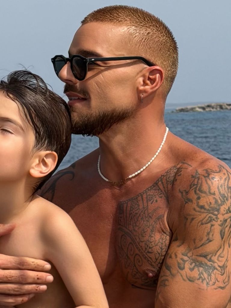 Ricky Martin junto al pequeño Renn, el menor de sus cuatro hijos.
