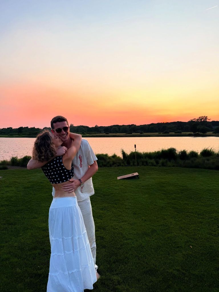 La hija de Spielberg y su pareja