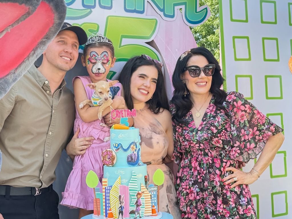 Francisco Barba, Cayetana, Camila Fernández y América Guinart.