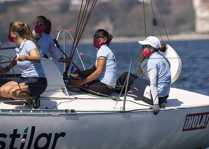 Competición de la Ladies Cup, en Baiona