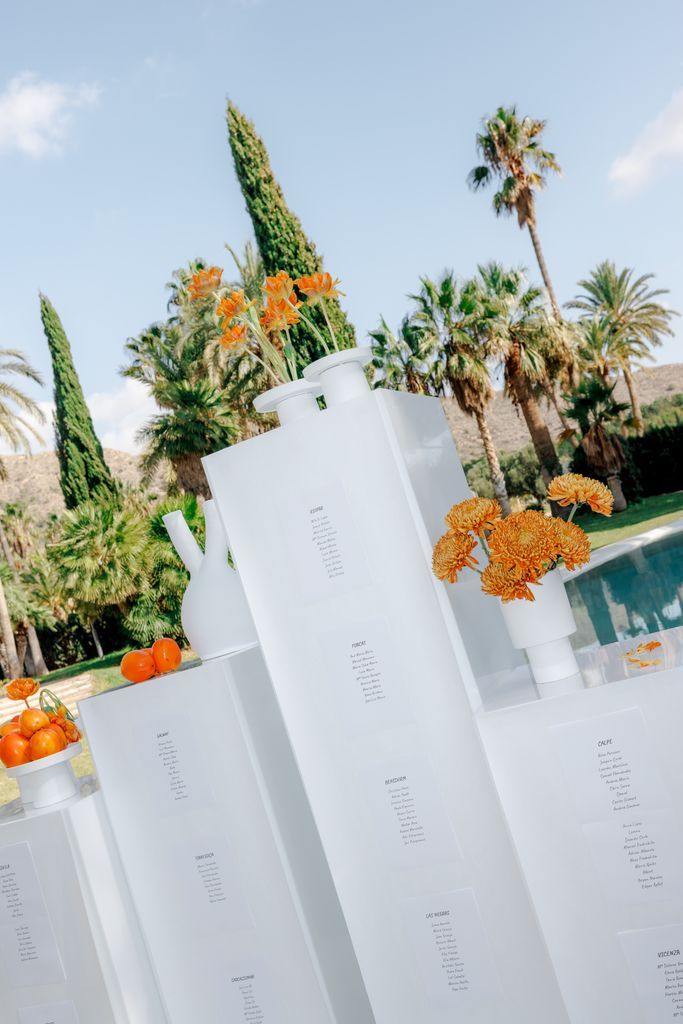 Seating plan en columnas blanco y naranja