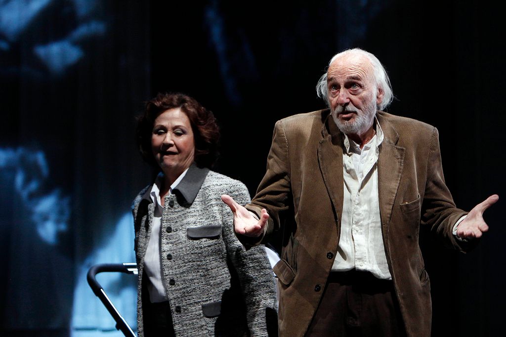 Héctor Alterio vivió sobre los escenarios, representado obras de gran calibre en los dos países que hicieron brillar su talento