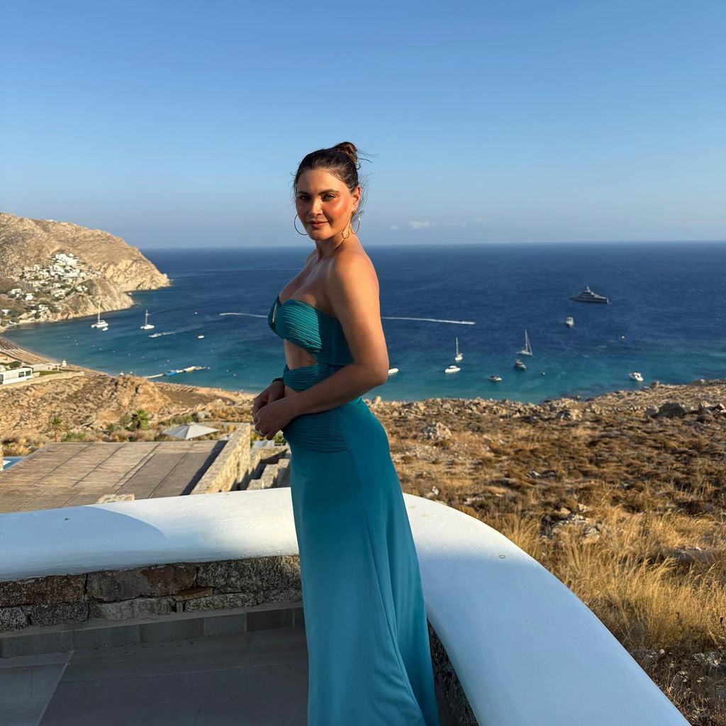 'Chiqui' Delgado está disfrutando el verano en Mykonos, Grecia.