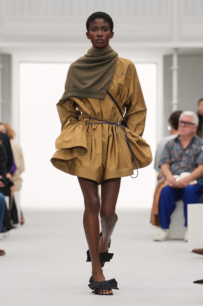 Paris Fashion Week: desfile de Loewe (Primavera/Verano 2027)