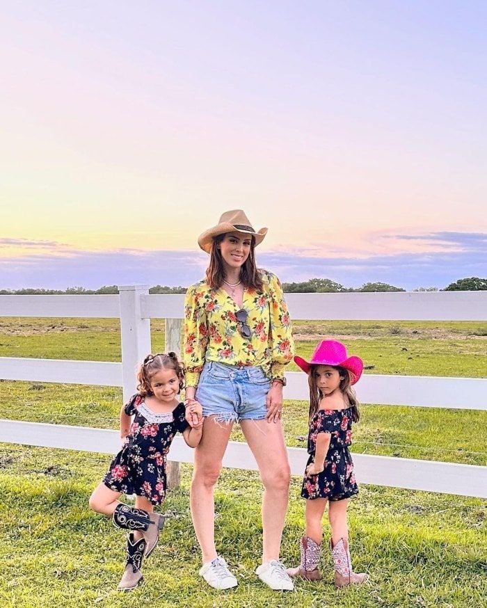 Jacky Bracamontes y sus mellizas, Emi y Paula