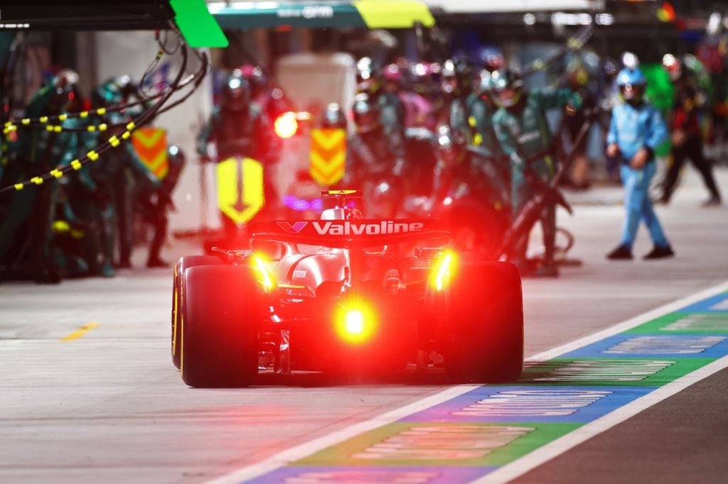 El Aston Martin de Fernando