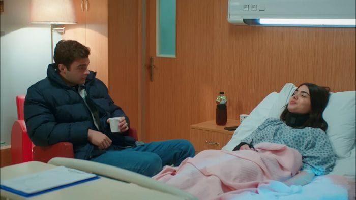 'Hermanos': Süsen le confiesa a Ömer cómo es su situación familiar: está sola