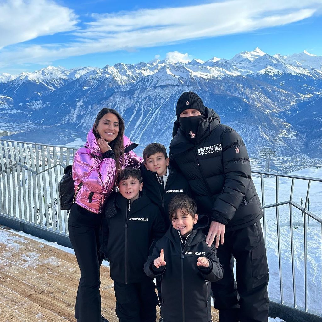 lionel messi antonela rocuzzo y sus hijos