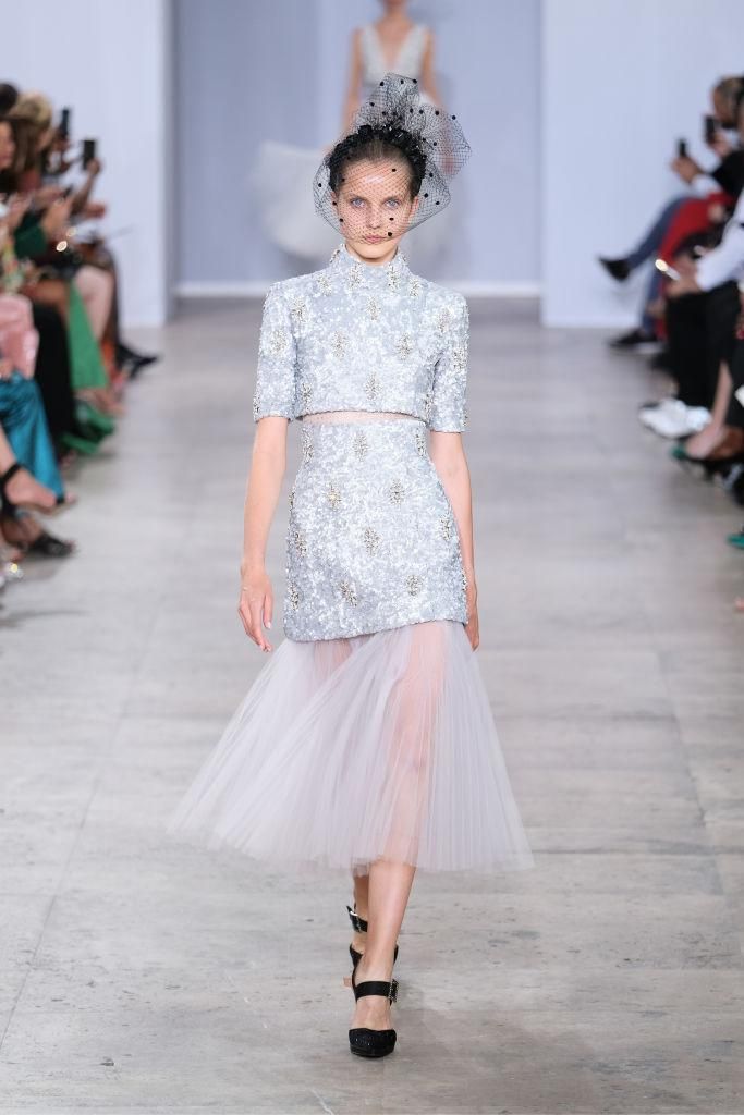 falda con trasparencia de georges chakra