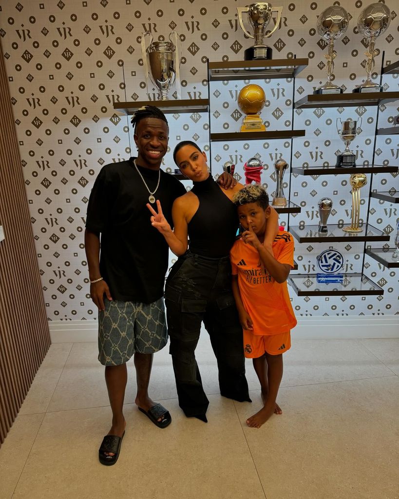 Saint West, hijo de Kim Kardashian, pudo conocer a Vinicius Jr. una de las estrellas del Real Madrid.