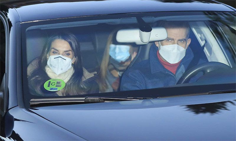 Los Reyes con sus hijas