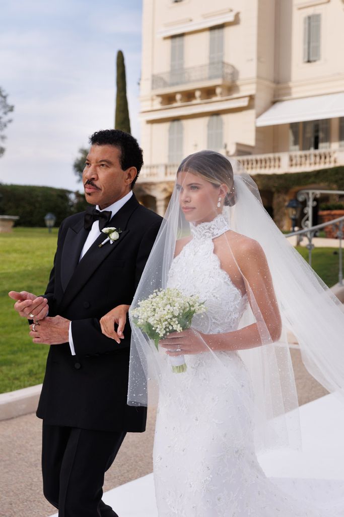 sofia richie novia 005a