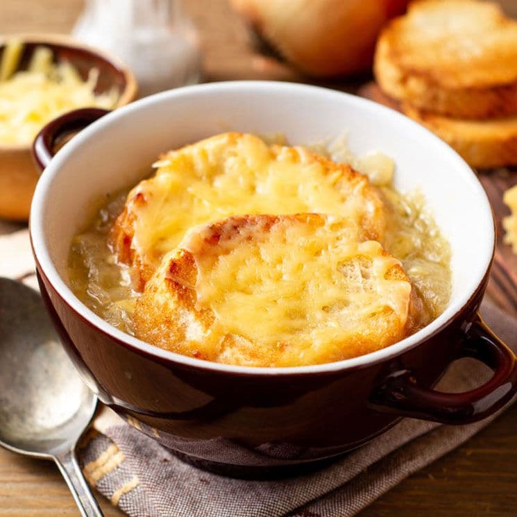 Sopa clásica de cebolla