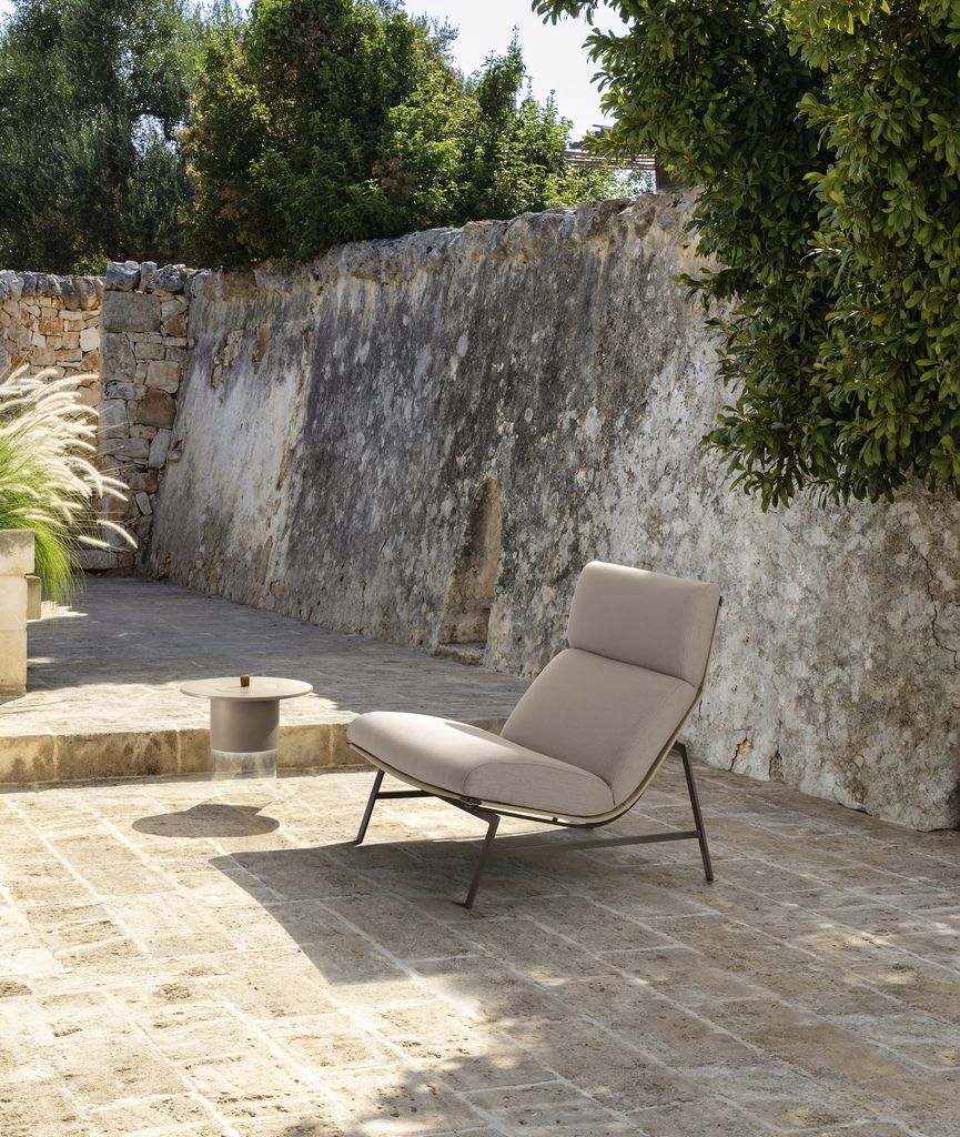 Terraza con suelo de piedra. 