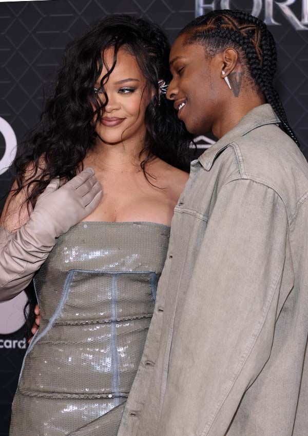 Rihanna y  A$AP Rocky en la premier de 'Black Panther: Wakanda Forever' 