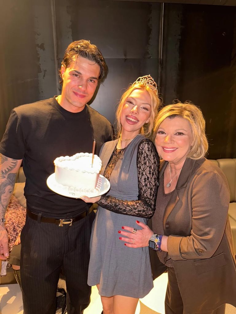 Alejandra Rubio celebra su 26 cumpleaños y su novio Carlos Costanzia