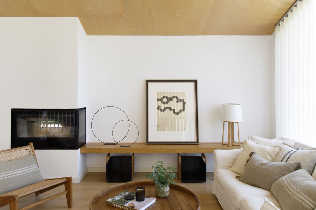 Salón con chimenea