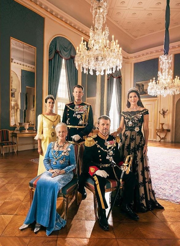 Marie de Dinamarca se hace un Meghan