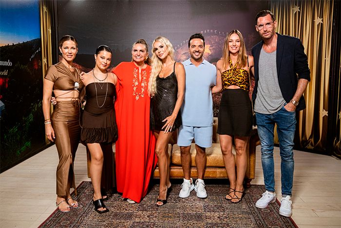 Momentos previos al concierto de Luis Fonsi con Manuela Sanz y Jaydy Michel en Starlite