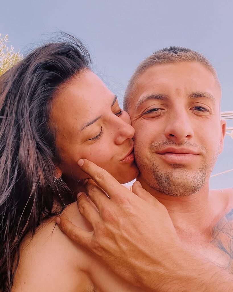 La joven pareja tenía dos hijos, Xavi y Mateo