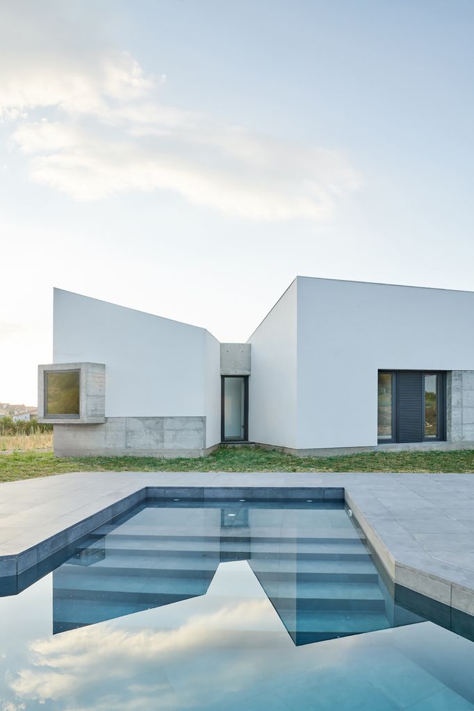 Casa moderna con piscina