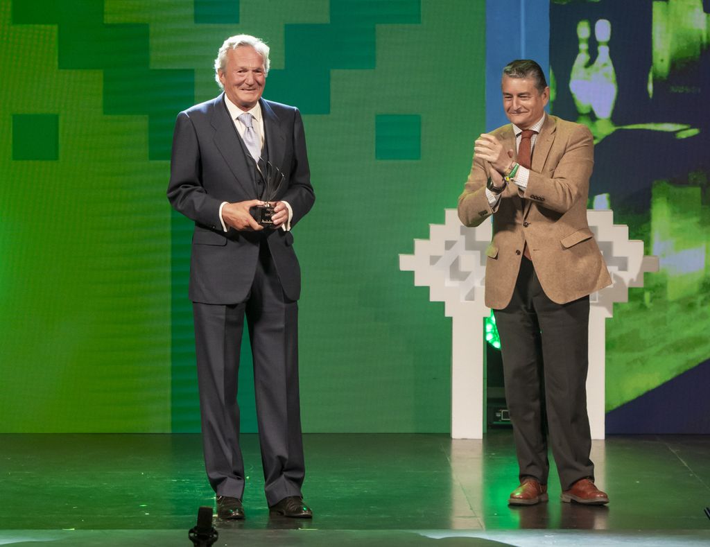 Luis Astolf, homenajeado en los Premios de Andalucía del Deporte 2025