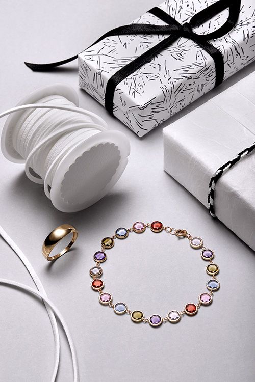 Pulseras, anillos, gargantillas, collares... Jose Luis Joyerías tiene todo lo que buscas para acertar con el regalo este año