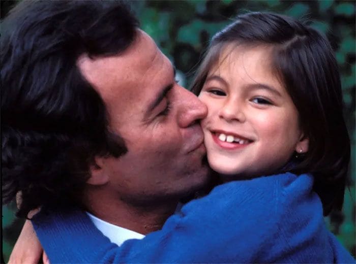 Chábeli Iglesias revela por qué es la 'niña consentida' de Julio Iglesias