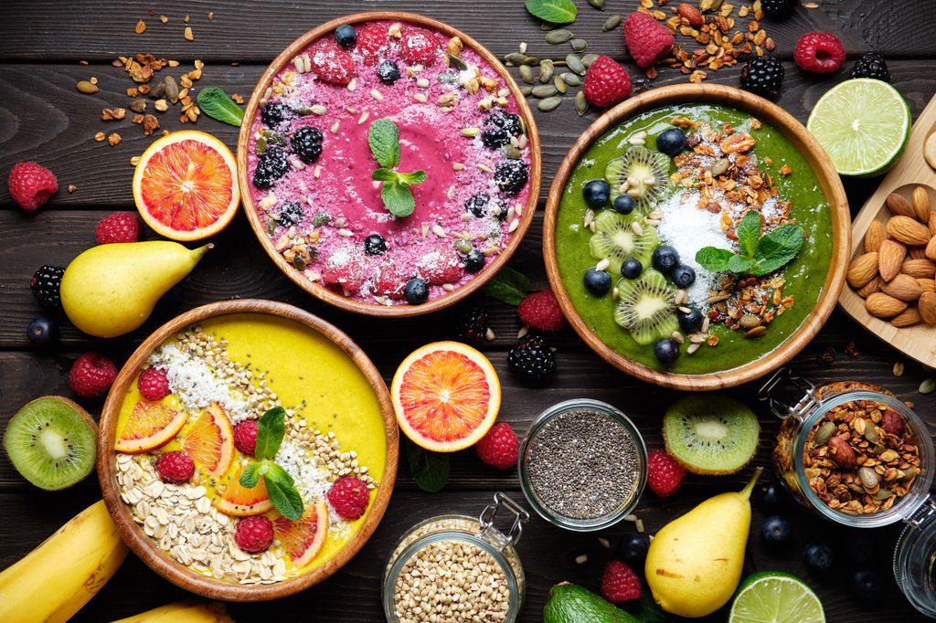 Smoothie bowls de desayuno. 