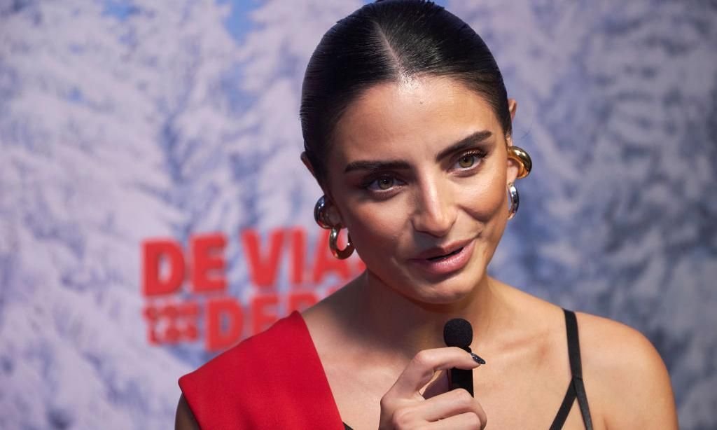 Aislinn Derbez