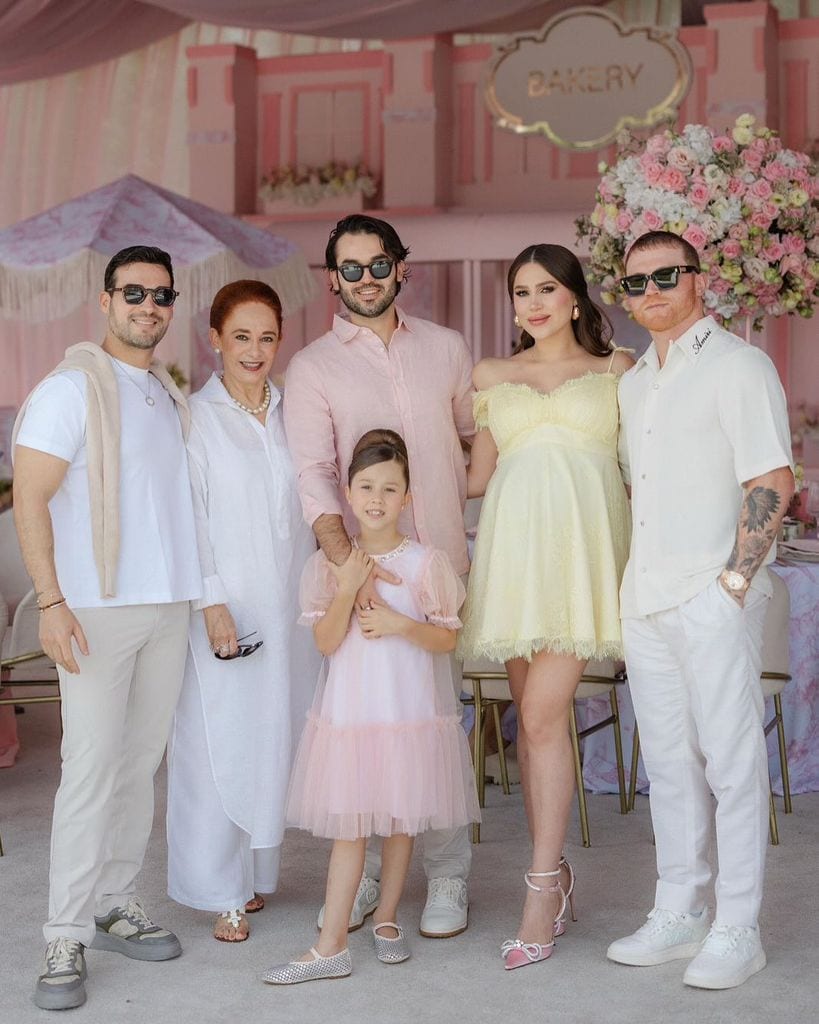 Saúl 'Canelo' Álvarez y Fernanda Gómez celebraron un espectacular baby shower.