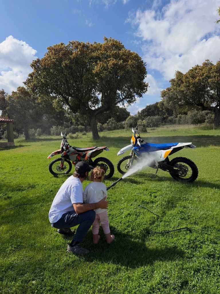 Álvaro Falcó con su hija mayor, Philippa