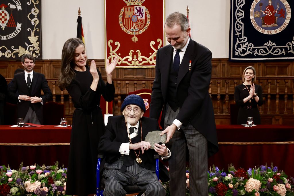 Los reyes Felipe y Letizia en el premio Cervantes 2024 que se ha entregado a Álvaro Pombo 