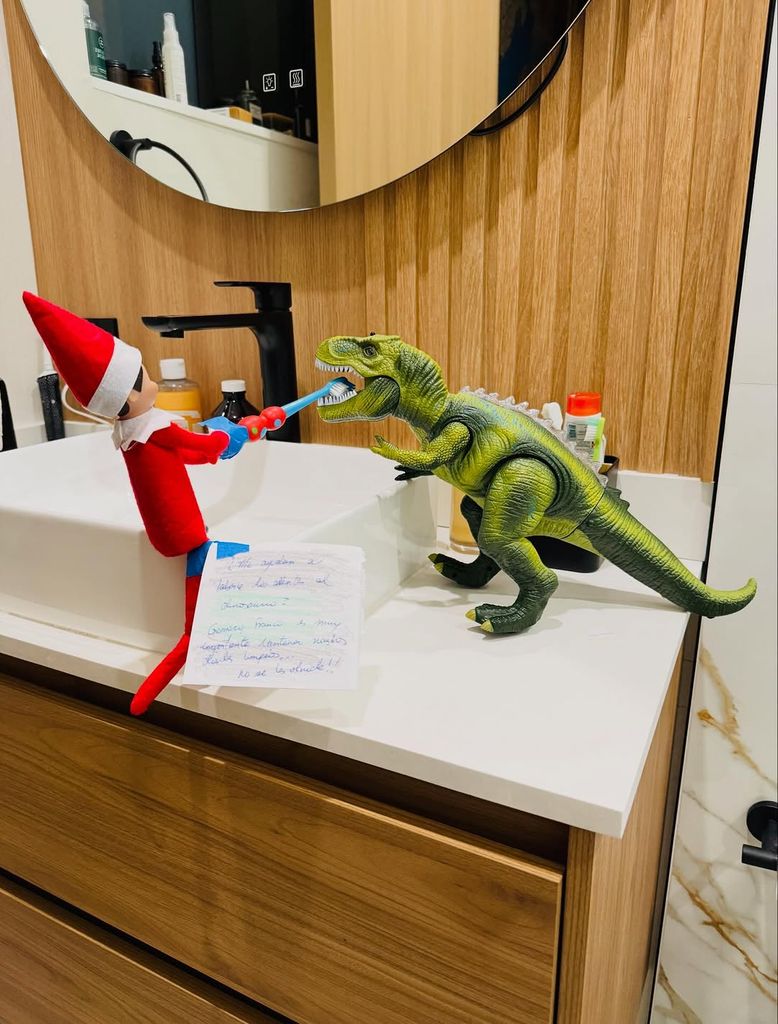 ¡Las travesuras han llegado hasta el baño!