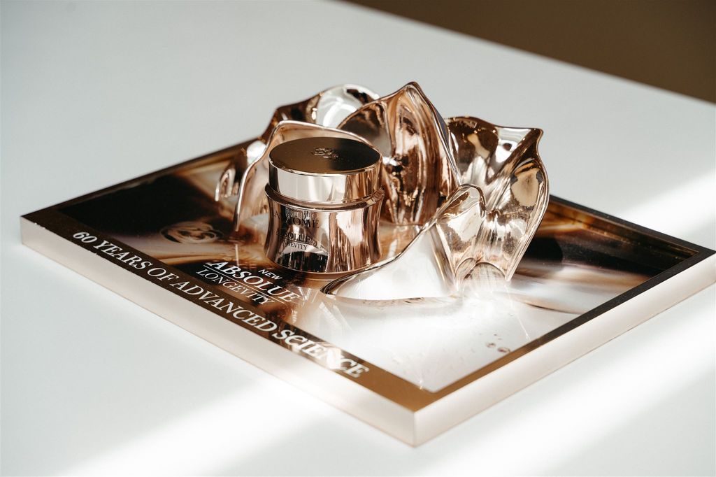 un vistazo de cerca al Absolue Longevity Soft Cream de Lancôme.