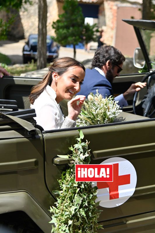 lucia pombo a su llegada a su boda
