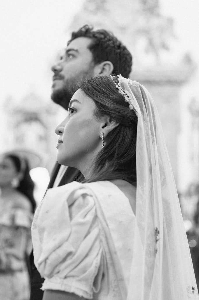 Diana con vestido de novia 'prêt-à-porter' de Alejandra Valero