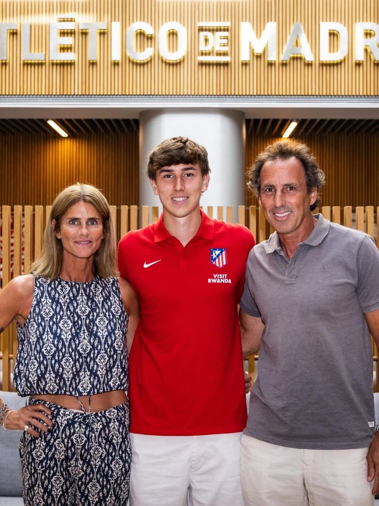 Beltrán con sus padres