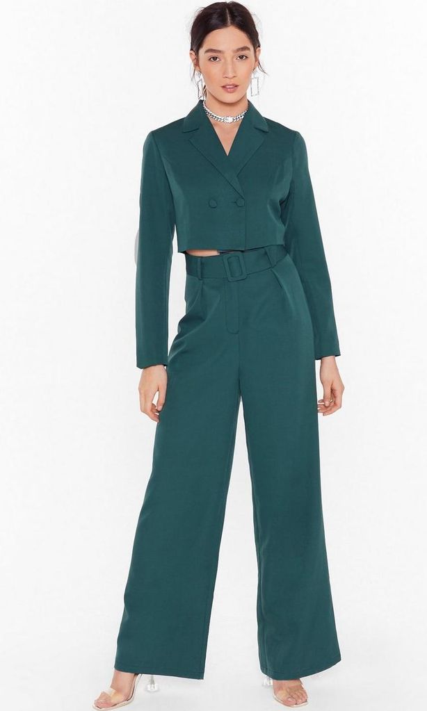traje verde de nasty gal