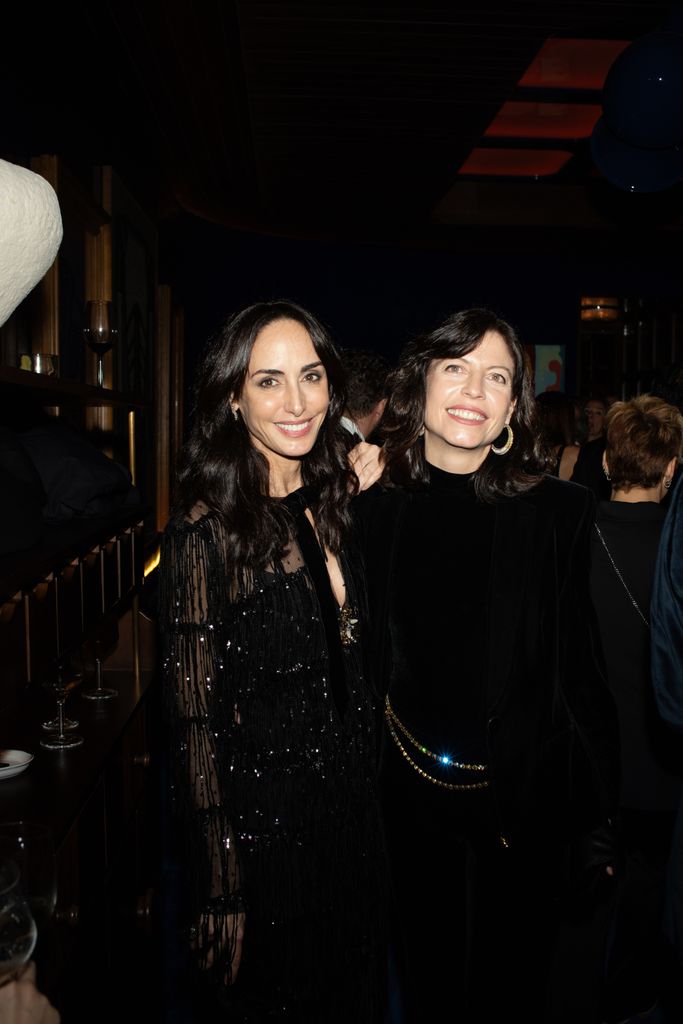 Amparo Corsini acompañada