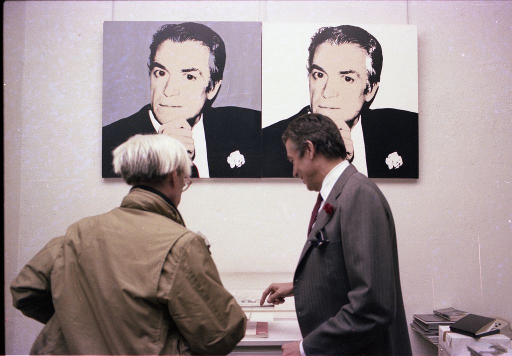 Vijande y Warhol en la exposición del artista en Madrid