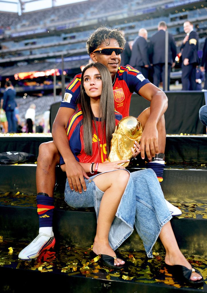 Lamine Yamal con su novia, Inés García