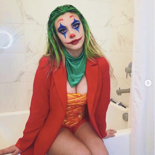 Lele Pons da la bienvenida al mes de Halloween.