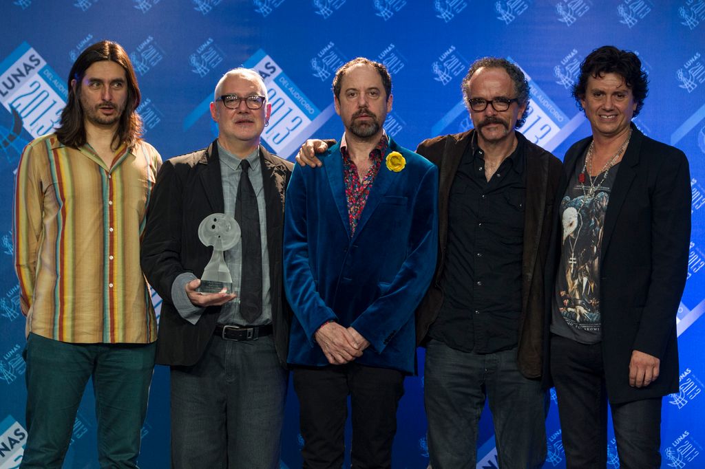 Alfonso Andre, Sabo Romo, Alejandro Marcovich, Diego Herrera y Saul Hernandez, de Caifanes