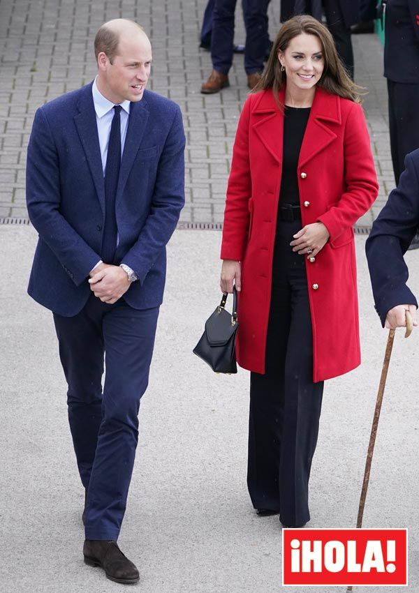 Kate Middleton con abrigo rojo