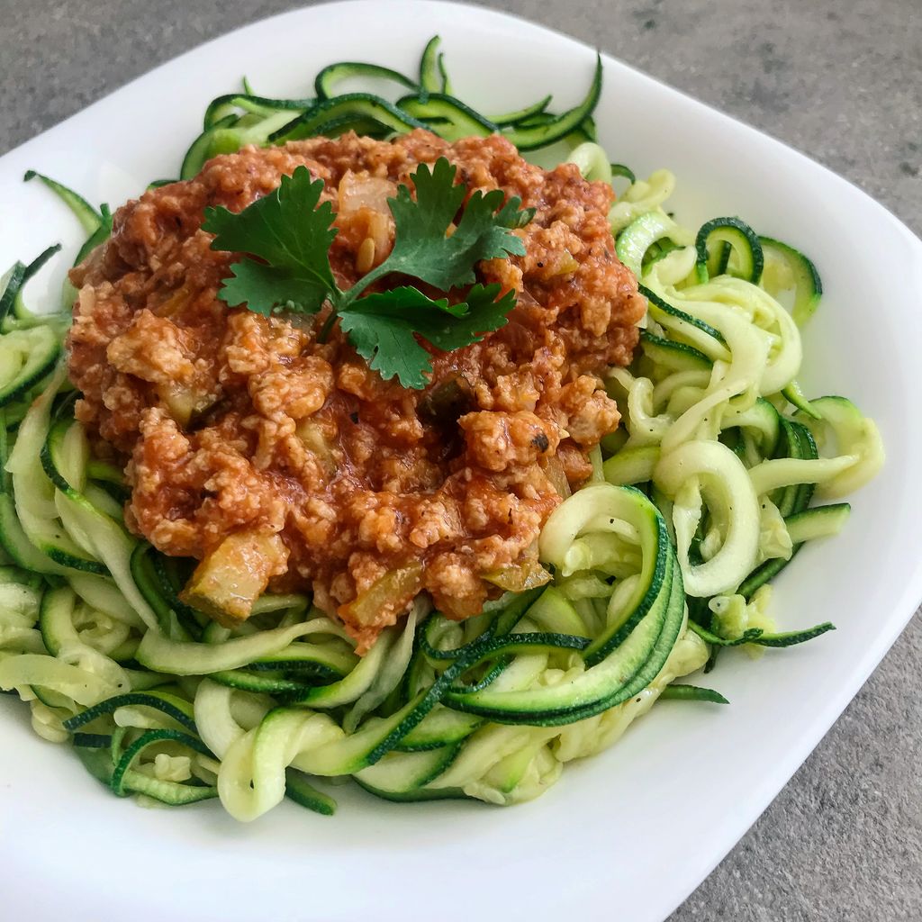 Tiras de calabacín con boloñesa de tofu