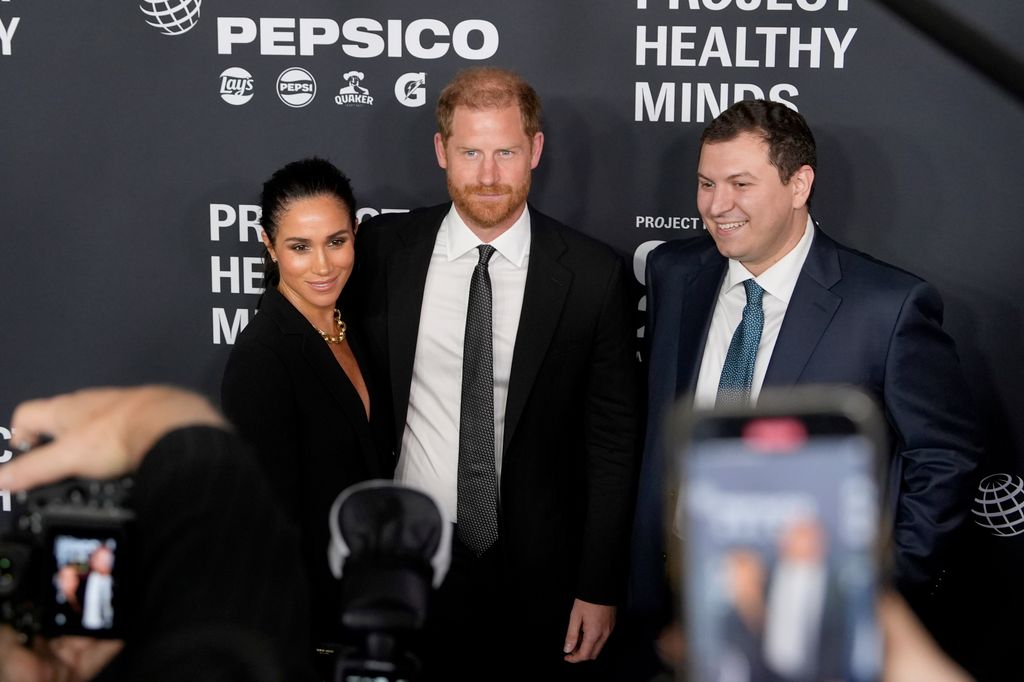 El príncipe Harry y Meghan Markle son premiados por su labor humanitaria en la World Mental Health Day Gala, organizada por Project Healthy Minds, en Tribeca, Nueva York, el 9 de octubre de 2025
