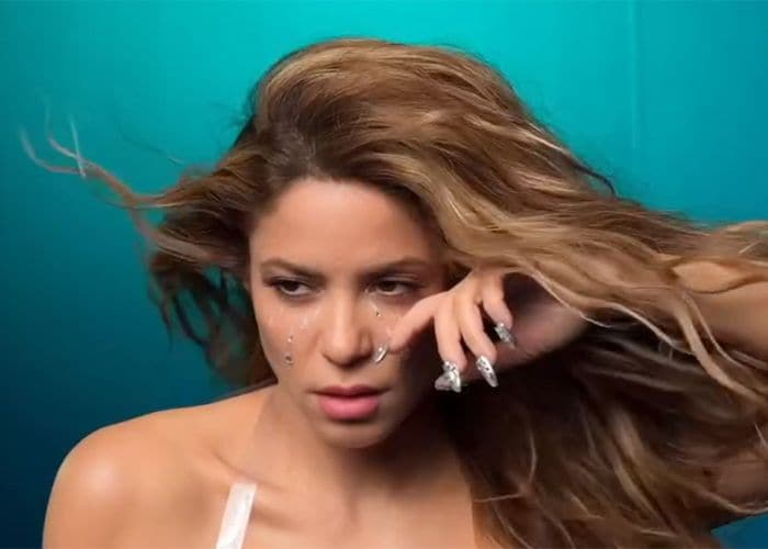 Shakira anuncia nuevo disco, Las mujeres no lloran